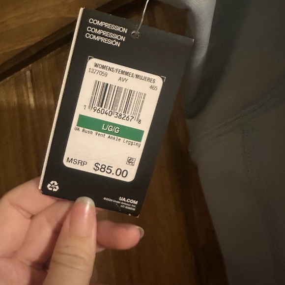 Under Armour Compression Ankle Length Leggings - Picture 7 of 7